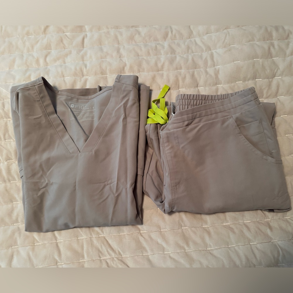 Cement Figs Set - S Top/MP Pant